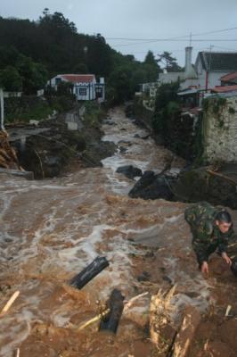Tempestade na ilha!